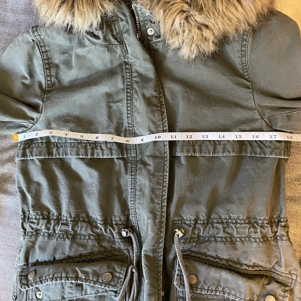 Divided | Olive Green Pile Lined Parka Fur Hood | Size 6 - Picture 9 of 12